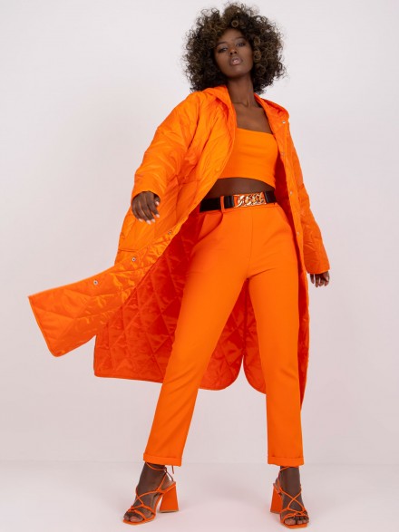 Prechodná bunda s kapucňou krásnej oranžovej farbe
