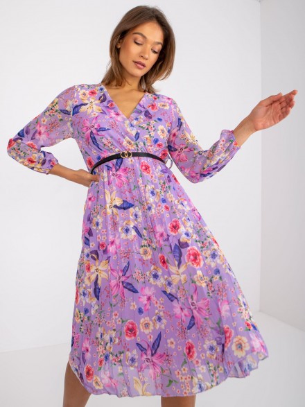 Neodolateľné šaty s hravou, atraktívnou potlačou fialové